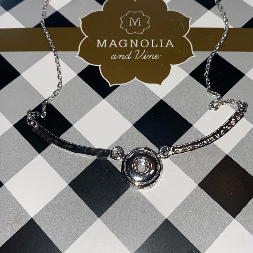 Magnolia and Vine Mini Unbridled hammered metal necklace, 17”, new, 1 mini snap